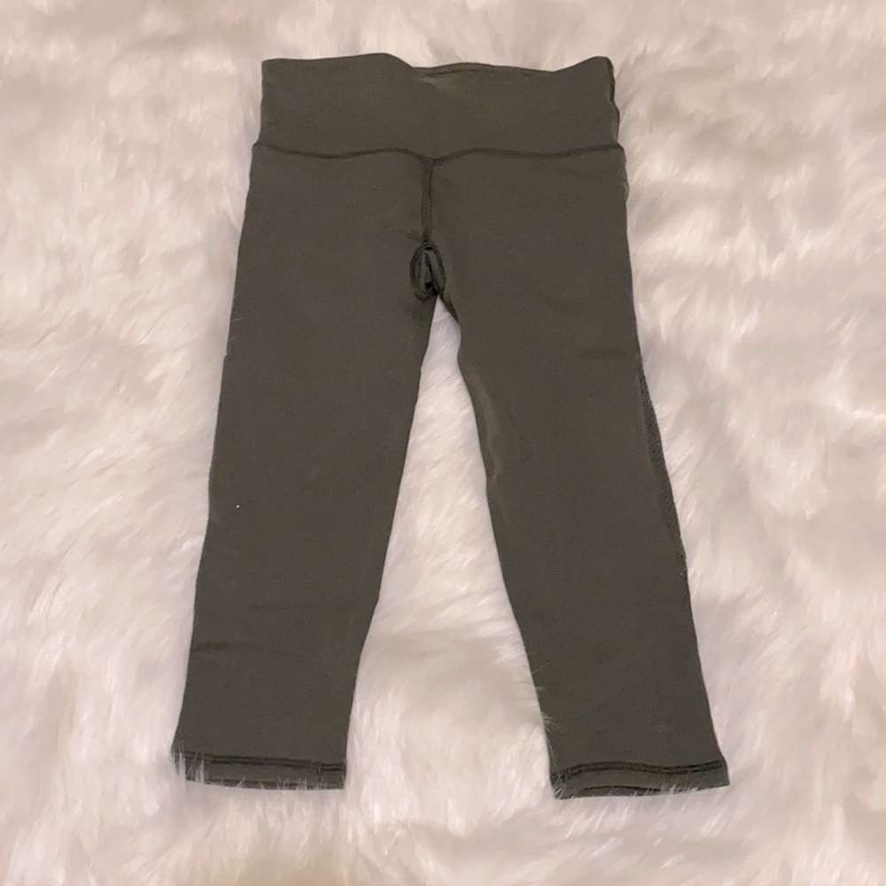 Lululemon navy green cropped leggings pants